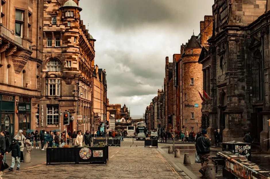 Two Days in Edinburgh: A Neighbourhood-First Plan